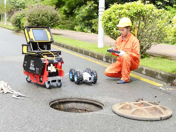 雷鸣镇管道机器人检测